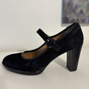 Sofft Black suede Mary Jane 3” Heels size 8.5 M